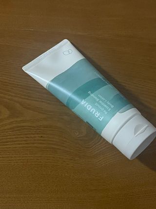 [후르디아] 올리브영 저자극 비건바디로션 — 5점을 준 리뷰어가 2023년 3월 올린 사용 사진
