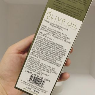 올리브 오일 스킨케어 컴퍼니 [OOSC] 보송보송한 내추럴리 너리시드 핸드크림 125ml — 5점을 준 리뷰어가 2021년 5월 올린 사용 사진