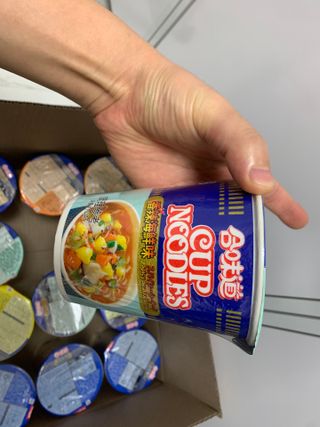 NISSIN 닛신 컵누들  4종 - 씨푸드오리지날, 씨푸드 스파이시, 씨푸드 커리, 씨푸드 XO소스 — 3점을 준 리뷰어가 2023년 1월 올린 사용 사진