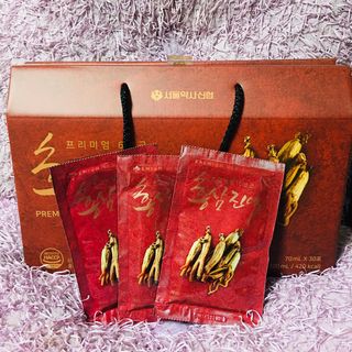 서울약사신협_프리미엄 6년근 홍삼진액_70mlx30포 — 5점을 준 리뷰어가 2021년 2월 올린 사용 사진