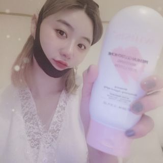 위시스 프리미엄 글루타치온  화이트닝 바디로션 — 5점을 준 리뷰어가 2023년 1월 올린 사용 사진