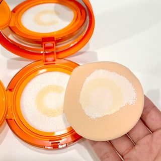 광동생활건강 MF[광동] 비타500✨주름개선·미백·SPF50+🌞퍼펙트쉴드 빅 선쿠션 본품 — 5점을 준 리뷰어가 2024년 5월 올린 사용 사진
