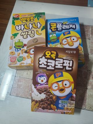씨알푸드 뽀로로 시리얼 3종 — 5점을 준 리뷰어가 2022년 2월 올린 사용 사진
