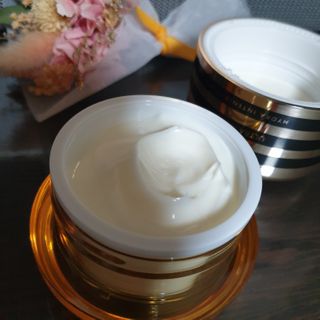 자민경 크레마카라콜 울트라 프로폴리스 하이드라 인텐스 크림 50ml — 5점을 준 리뷰어가 2021년 1월 올린 사용 사진