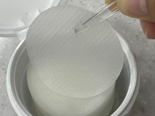 산다화 비타민씨 화이트닝 토너 패드 — 5점을 준 리뷰어가 2023년 11월 올린 사용 사진