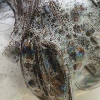 라로지크 X4 스케일링 퍼퓸 샴푸 1,000mℓ — 4점을 준 리뷰어가 2022년 2월 올린 사용 사진