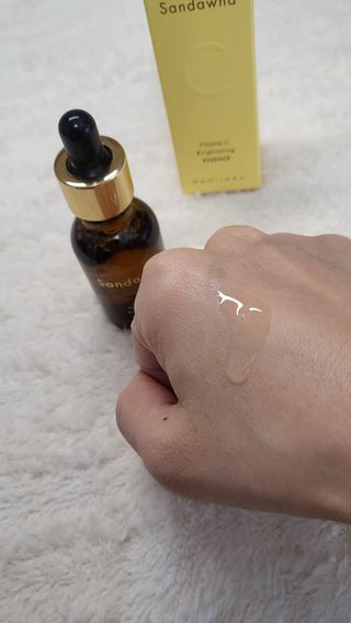 스킨큐어 산다화 비타민c 화이트닝 에센스 30ml — 3점을 준 리뷰어가 2023년 12월 올린 사용 사진