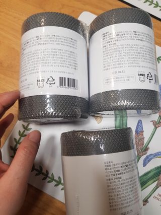 [생활공작소] 일회용 수세미 미니_그레이 60매 x 3입 — 5점을 준 리뷰어가 2021년 3월 올린 사용 사진