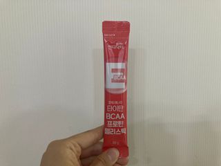 인디닥터 면역 생생 핑크 이뮨 젤리 + 타이탄 BCAA 프로틴 젤리스틱 — 4.5점을 준 리뷰어가 2022년 6월 올린 사용 사진