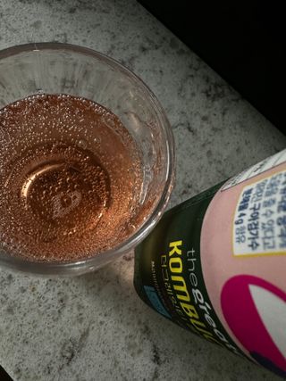 더그레잇티 콤부차 [매일유업] 더그레잇티 44kcal 콤부차 300ml *12개입 (오리지널 6개+베리리치 6개) — 5점을 준 리뷰어가 2023년 8월 올린 사용 사진