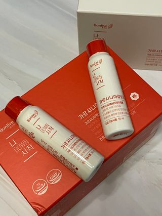 12월 15일 출시, 건강기능식품 브랜드 본리브 나 다운 시작 제품 3종 — 5점을 준 리뷰어가 2021년 2월 올린 사용 사진