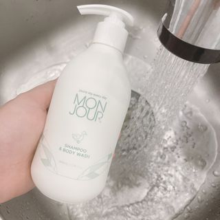 토박스코리아 몽쥬르 유아 샴푸앤워시 300ml — 5점을 준 리뷰어가 2021년 5월 올린 사용 사진