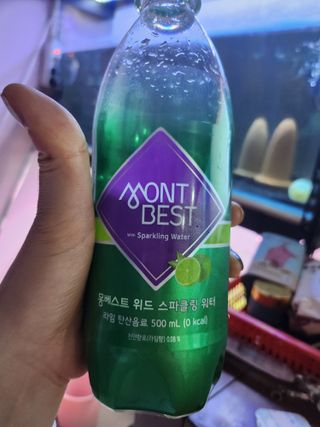 몽베스트 Montbest with Sparkling water Lime20병 — 5점을 준 리뷰어가 2022년 9월 올린 사용 사진