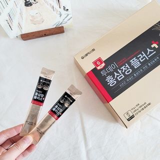 서울약사신협_투데이홍삼정플러스스틱_10g x 30포 — 4.5점을 준 리뷰어가 2021년 1월 올린 사용 사진