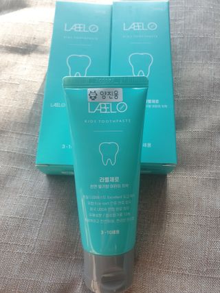 치과에서 쓰는 치약 _ 라벨제로 저불소 꼬마, 키즈, 유아, 베이비, 주니어 안전한 어린이치약 — 4.5점을 준 리뷰어가 2023년 2월 올린 사용 사진