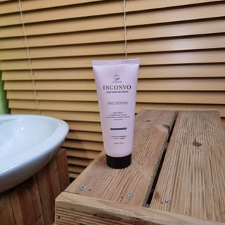 오투에니원 인컨보 바디 퍼퓸 크림 200ml — 5점을 준 리뷰어가 2022년 12월 올린 사용 사진