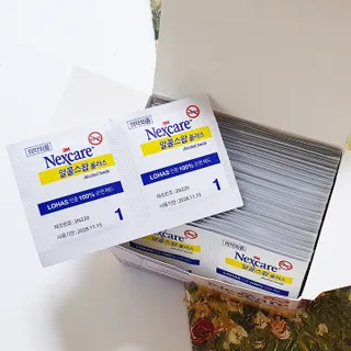 3M 넥스케어 블레미쉬 여드름패치 릴리프 111매(짜기 전 케어) +알코올스왑 증정 — 5점을 준 리뷰어가 2024년 7월 올린 사용 사진