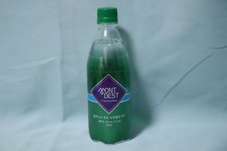몽베스트 Montbest with Sparkling water Plain 20병 — 4.5점을 준 리뷰어가 2022년 11월 올린 사용 사진