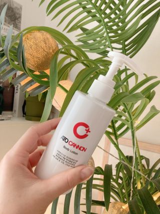 아토캐논(ATO CANNON) 아토캐논 고보습 바디로션 200ml — 5점을 준 리뷰어가 2022년 12월 올린 사용 사진