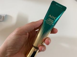 [NEW 탄력유턴 아이크림] AHC 유스 래스팅 리얼 아이크림 포 페이스 — 4점을 준 리뷰어가 2021년 3월 올린 사용 사진