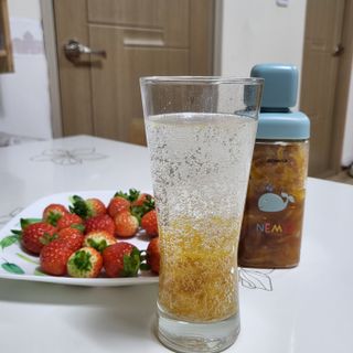 몽베스트 Montbest with Sparkling water Lemon OR Lime 20병(랜덤) — 5점을 준 리뷰어가 2023년 1월 올린 사용 사진