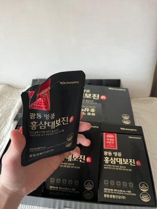 광동생활건강 광동 명품 홍삼대보진 50mL x 30포 — 5점을 준 리뷰어가 2023년 4월 올린 사용 사진