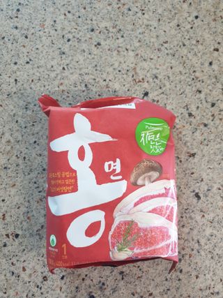 [풀무원] 자연은맛있다 정면, 백면, 홍면  세트 — 4점을 준 리뷰어가 2021년 4월 올린 사용 사진