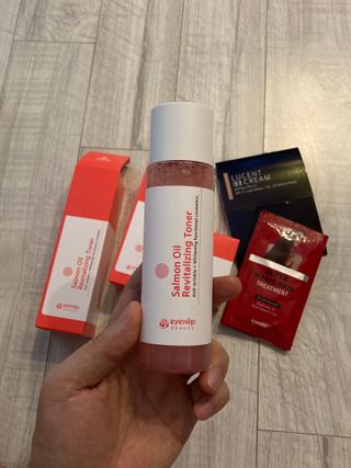 아이앤립 / EYENLIP 아이앤립 연어오일 리바이탈라이징 토너+앰플+크림 3종 세트 — 5점을 준 리뷰어가 2021년 7월 올린 사용 사진