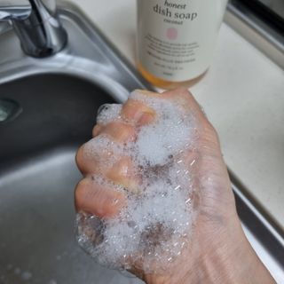 심플리오리빙 어니스트 주방세제 본품 500ml + 리필 900ml (코코넛향) — 5점을 준 리뷰어가 2022년 6월 올린 사용 사진