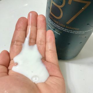 [포레스트스토리] 탈모증상완화 샴푸 1,000ml — 5점을 준 리뷰어가 2022년 8월 올린 사용 사진