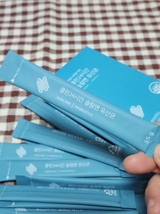 클린24시간 슬림앤유산균 1박스 (3.5g X 15포) — 5점을 준 리뷰어가 2022년 12월 올린 사용 사진