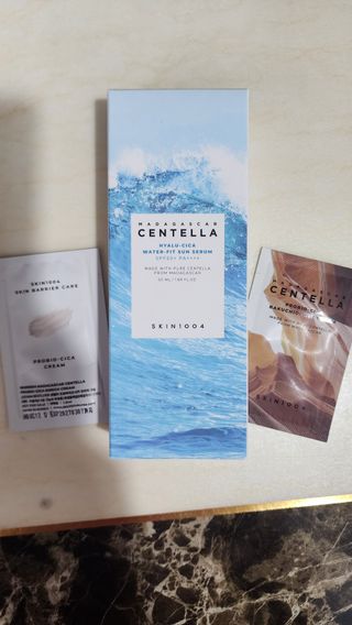 [스킨1004] 마다가스카르 센텔라 히알루-시카 워터핏 선세럼 50ml — 1.5점을 준 리뷰어가 2024년 5월 올린 사용 사진