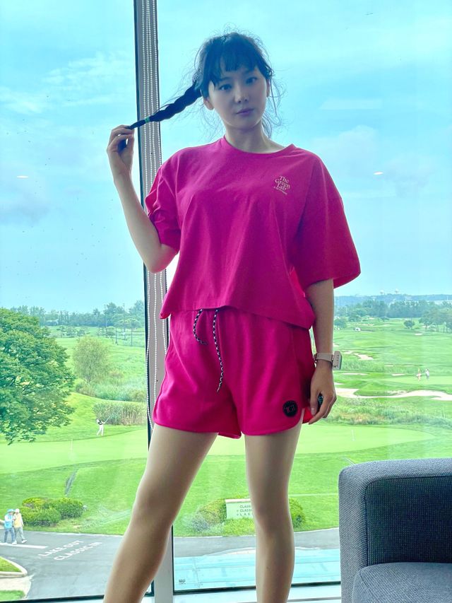 WOMEN ESSENTIAL CROP SHORT SLEEVE / RECYCLE SWEAT SHORTS SET-UP 리뷰 사진