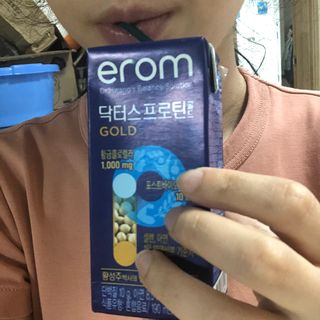 이롬 erom 닥터스 프로틴 골드 — 4점을 준 리뷰어가 2021년 5월 올린 사용 사진