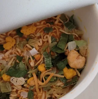 NISSIN 닛신 컵누들  4종 - 씨푸드오리지날, 씨푸드 스파이시, 씨푸드 커리, 씨푸드 XO소스 — 5점을 준 리뷰어가 2022년 2월 올린 사용 사진