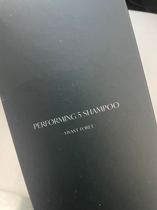 르핸스 퍼포밍 5 샴푸 비반트 포렛/베티버 포그 — 5점을 준 리뷰어가 2022년 12월 올린 사용 사진