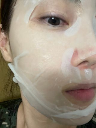 태그스킨 4스텝 주름개선 피부미백 영양 마스크팩 3개 세트(최신버전) — 5점을 준 리뷰어가 2022년 7월 올린 사용 사진