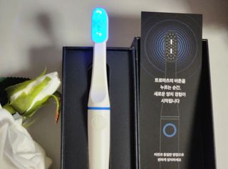 트로마츠 심플 미세전류 칫솔 — 5점을 준 리뷰어가 2022년 5월 올린 사용 사진