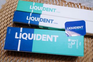 리퀴덴트 오랄케어 온가족용 리퀴덴트 더더 오랄케어 무불소 치약 + 임상시험완료 이중 미세 엠보싱 칫솔 올데이세트 — 5점을 준 리뷰어가 2020년 12월 올린 사용 사진