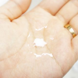 [ 유니자르 ] 미백의 끝판왕 = 브라이트닝99 + 나이아신아마이드100 — 5점을 준 리뷰어가 2022년 1월 올린 사용 사진