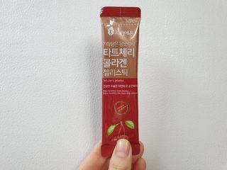 자연에온 가득담은 몽모랑시 타트체리 콜라겐 젤리스틱 — 5점을 준 리뷰어가 2021년 1월 올린 사용 사진