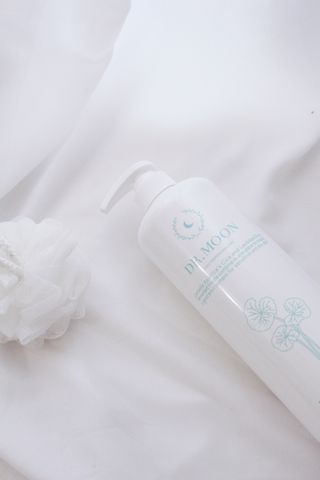 [닥터문] 센텔라 시카케어 화이트머스크 바디워시 1000ml — 5점을 준 리뷰어가 2023년 7월 올린 사용 사진