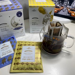(주)쟈뎅 쟈뎅 클래스 핸드 드립 커피 10P 2종_디카페인 1종+랜덤 플레이버 1종 — 5점을 준 리뷰어가 2021년 4월 올린 사용 사진