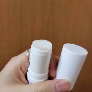 작심연구소 죽어가는 피부를 구원해줄 피부환생 메디 구원 스틱(MEDI 9-ONE STICK) — 5점을 준 리뷰어가 2022년 8월 올린 사용 사진