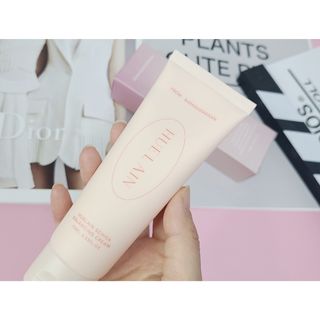 [휴랑] 오미자 2,000알로 피부 생기를 채워주는 밸런싱 크림 — 4점을 준 리뷰어가 2021년 10월 올린 사용 사진