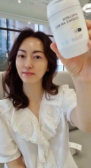 씽크바이오 히알루론 에센스 에어볼 28ea/ 부스팅 세럼 250ml 2종 세트 — 5점을 준 리뷰어가 2022년 8월 올린 사용 사진