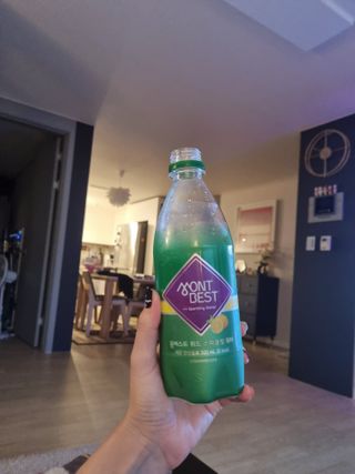 몽베스트 Montbest with Sparkling water Lemon OR Lime 20병(랜덤) — 5점을 준 리뷰어가 2021년 10월 올린 사용 사진