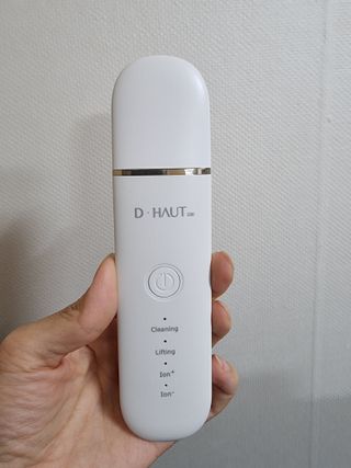 디하우트 랩 4 in 1 갈바닉 아쿠아 워터 필링기 스킨스크러버 — 5점을 준 리뷰어가 2021년 11월 올린 사용 사진