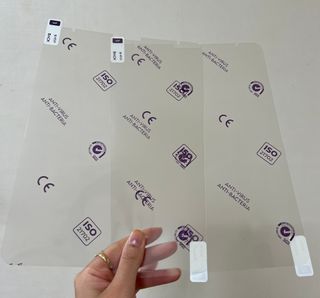 아클리브 Premium 항균 항바이러스 액정 보호필름(iPad) — 4점을 준 리뷰어가 2022년 9월 올린 사용 사진