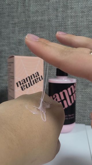 난나 살몬 스파이더 검버섯 미백 톤업 화이트닝 연어 앰플 크림 300ml 대용량 — 5점을 준 리뷰어가 2022년 8월 올린 사용 사진